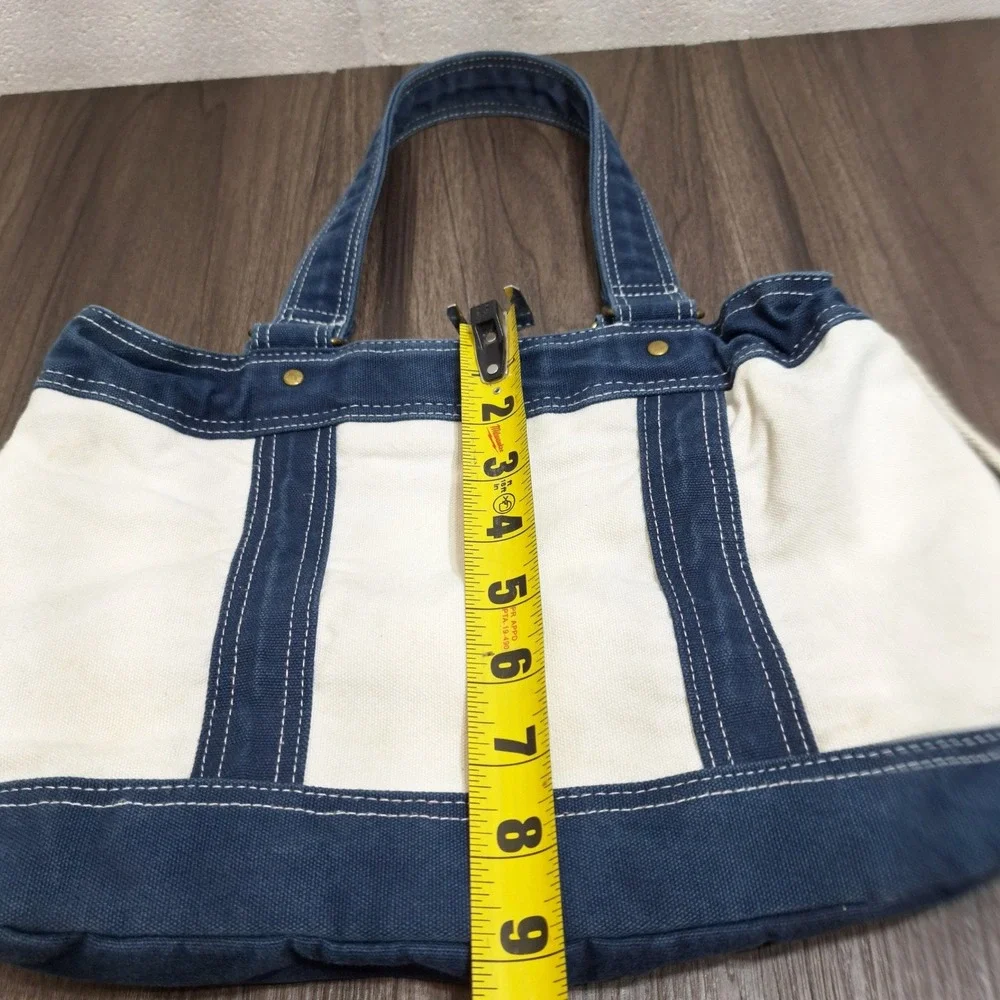 Unbranded canvas tote